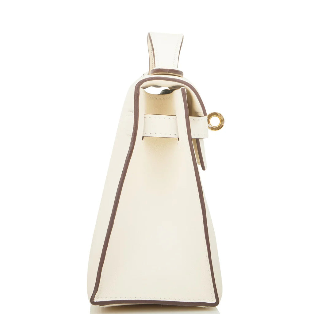 Hermès - Kelly Pochette Nata in Swift Leather Gold hardware